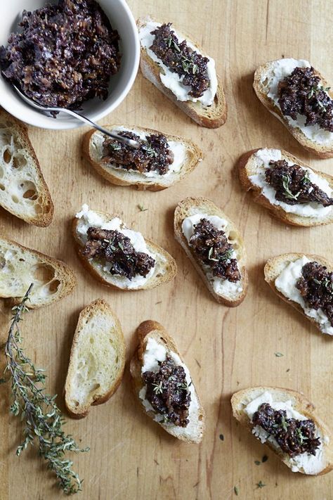 19 RECIPES TO MAKE THE MOST OF GOAT CHEESE  Goat Cheese Crostini with Fig-Olive Tapenade Grilled Crostini, Olive Tapenade Recipe, Wine Flight, Tapenade Recipe, Cheese Crostini, Goat Cheese Crostini, Holiday Party Appetizers, Roasted Pork Tenderloins, Goat Cheese Recipes