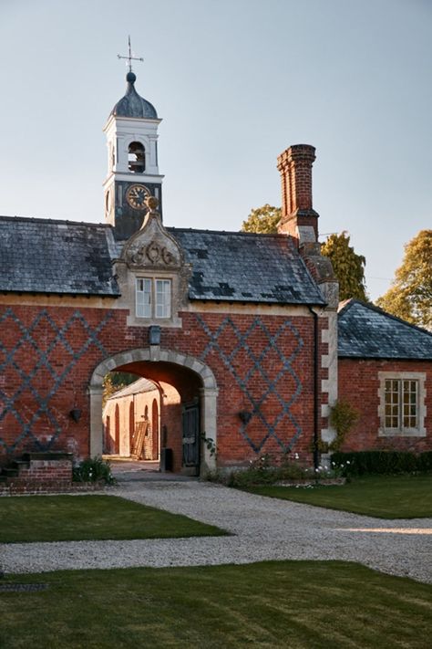 Entrance To The House, Victorian Country House, Garage Guest House, Mid Century Aesthetic, Estate Garden, Real Homes, Stone Barns, Victorian Home, Gate House