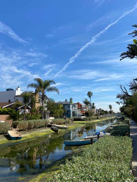 Venice California Aesthetic, Venice Canals California, Venice Beach Canals, Venice Beach House, Disneyland Ca, Venice Beach California, Venice California, Twenty Twenty, Los Angeles Real Estate