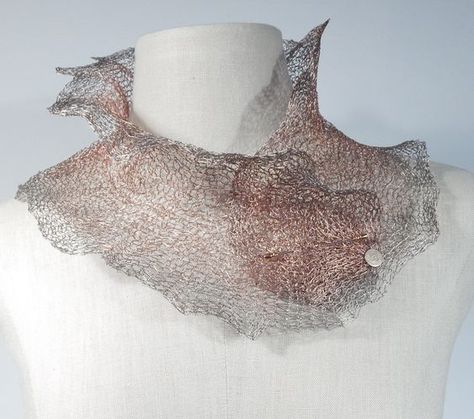 Dramatic Sculpted Knit Collar with Pin Knitting With Wire, Unique Knitting Stitches, Knitted Collars, Unique Jewelry Inspiration, Armor Necklace, Wire Crochet Necklace, Wire Knitting, Wire Crochet Jewelry, Knitted Wire