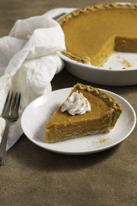 Easiest Pumpkin Pie, Sweet Potato Pie Southern, Potato Pie Recipe, Sweet Potato Pies Recipes, Easy Pumpkin Pie, Easy Pie Recipes, Train Pumpkin Carving, Recipe Ideas Easy, Pumpkin Desserts