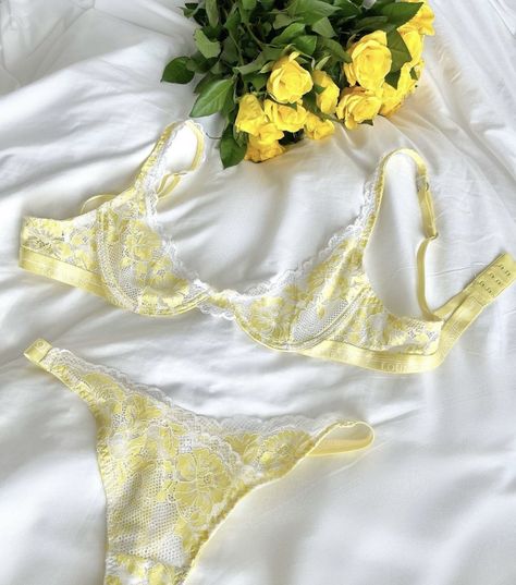 Luxe Balcony, Yellow Lingerie, Sleeping Women, Delicate Lingerie, Cute Sleepwear, Balcony Bra, Night Suit, Flat Lays, Yellow Aesthetic