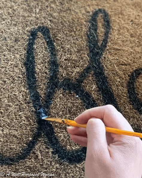 Doormat Repainting Tutorial: How to Make Your Doormat Last Forever - A Well Purposed Woman How To Paint A Rug Porch, Painting Coir Doormat Diy, Paint A Doormat, Diy Coir Doormat, Coir Doormat Diy, Doormat Painting, Refinish Door, Remove Acrylic Paint, Coir Rug