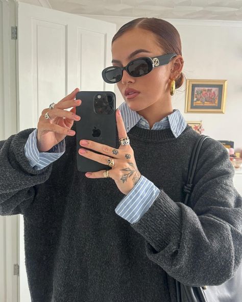 mirror mirror | Instagram Sophie Floyd, Cool Fits, Winter Fits, Mirror Mirror, Work Attire, Trendy Fashion, Fashion Inspo, Mirror, Outfit Inspo