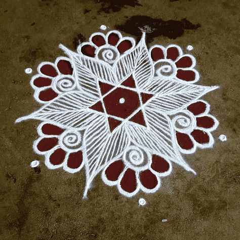 Rajasthani Rangoli, Easy Rangoli Designs Videos, Acrylic Rangoli, Very Easy Rangoli Designs, Rangoli Designs Photos, Rangoli Designs Simple Diwali, Rangoli Side Designs, Simple Flower Design, Rangoli Designs Latest