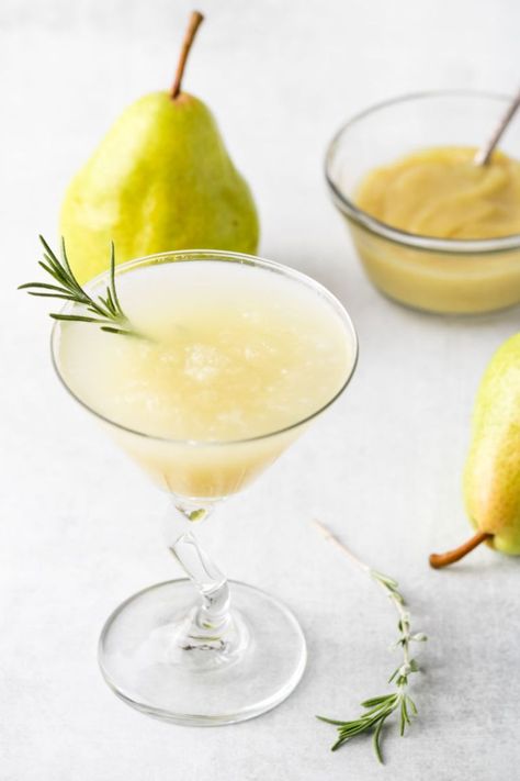 Autumn Cocktail, Pear Martini, Rosemary Cocktail, Pear Brandy, Pear Cocktails, Pear Vodka, Ginger Cocktails, Honey Simple Syrup, Drinks To Try