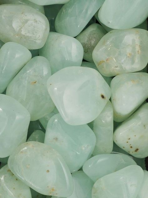 Crystals Thankful For You, Crystal Aesthetic, Crystal Healer, Jade Crystal, Rainbow Aesthetic, Moisturizing Body Wash, So Thankful, Matcha Green Tea, Tumbled Stones