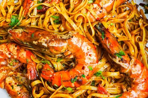 Spicy Buttered Prawn Pasta Pasta Packet, Prawn Pasta, Basil Pasta, Prawn Shrimp, Chilli Pepper, Spaghetti Pasta, How To Dry Rosemary, Spicy Sauce, Butter Sauce