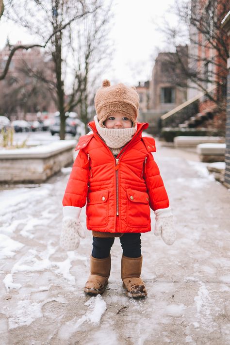 Toddler Snow Outfit, Snow Outfit Inspo, Snow Day Outfit, Baby Boy Winter Outfits, Kelly In The City, Kids Winter Outfits, Kids Winter Jackets, Baby In Snow, Winter Travel Outfit