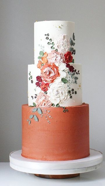 Cakes With Icing, Palette Cake, Autumnal Bouquet, Wedding Cake Icing, Terra Cotta Wedding, Soul Cake, Cake Style, Icing Flowers, Fall Wedding Cakes