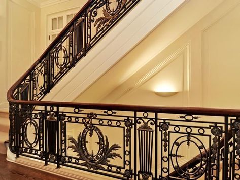 Interior Design Victorian, Victorian Gothic Interior, Old Mansions Interior, Interior Stair Railing, Victorian Interior Design, Gothic Interior, Handrail Design, Beautiful Stairs, Iron Staircase