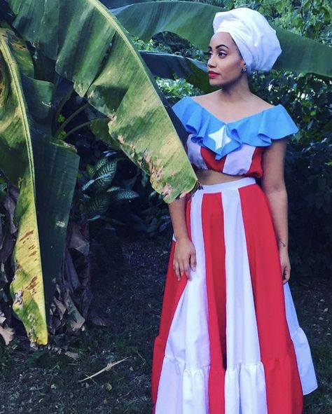 Traditional Dresses Puerto Rico, Puerto Rico Dress Traditional, Puerto Rico Outfits Traditional, Puerto Rican Women Style, Puerto Rican Festival Outfits, Puerto Rican Parade Outfit, Puerto Rican Day Parade Outfit, Puerto Rican Traditional Dress, Traditional Puerto Rican Clothing