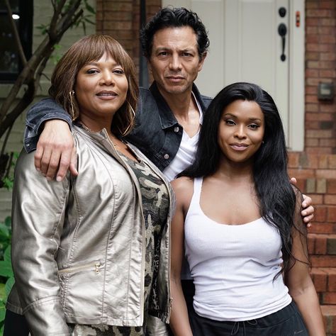 Amiyah Scott, Benjamin Bratt, Real Family, Queen Latifah, Star Cast, It Cast, Leather Jacket, Saree, Queen