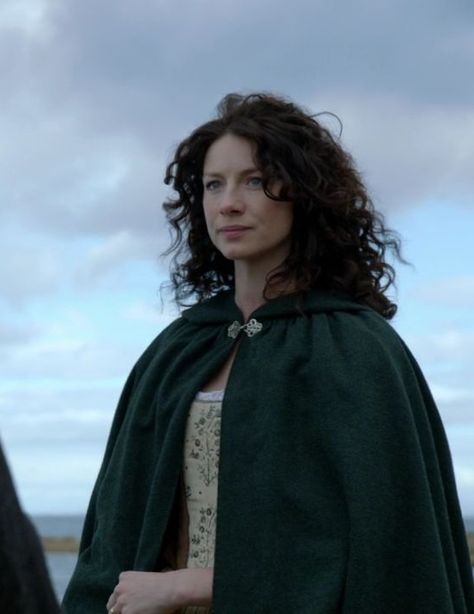 Claire Fraser (Caitriona Balfe) in "To Ransom A Man's Soul" Outlander Finale on Starz via http://kissthemgoodbye.net/PeriodDrama/thumbnails.php?album=318 Claire Outlander Season 1, Outlander Claire Hair, Claire Outlander Hair, Claire Fraser Hair, Clair Fraser, Claire Hair, Claire Beauchamp, Catriona Balfe, Claire Randall