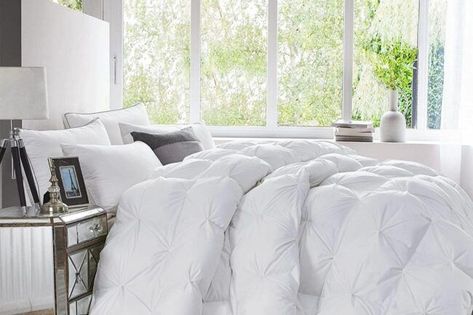 Luxury Bedspreads, Down Blanket, Cool Comforters, Down Comforters, King Size Duvet, Outdoor Furniture Decor, Quilted Duvet, Down Comforter, Bedding Stores