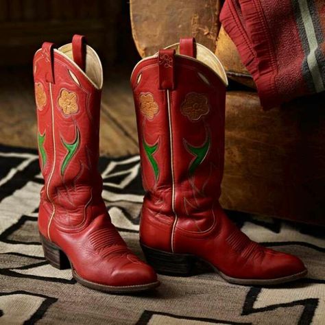 Vintage Ralph Lauren circa 1979 Cheap Cowboy Boots, Red Cowboy Boots, Fashion Cowboy Boots, Designer Ralph Lauren, Santa Fe Style, Jeweled Shoes, Vintage Cowboy Boots, Ralph Lauren Style, Vintage Ralph Lauren