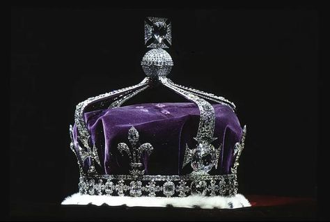 Controversial diamond won't be used in coronation - BBC News Ratu Elizabeth, Cultural Artifact, Koh I Noor, Diamond Crown, Queen Crown, Queen Mother, Duchess Of Cornwall, Royal Jewels, Crown Jewels