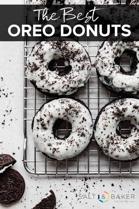 These Oreo donuts have a black cocoa baked donut base topped with a sweet frosting and sprinkled with Oreo crumbs. Mini Donut Recipes, Oreo Donuts, Oreo Frosting, Cake Donuts Recipe, Baked Donut, Donut Flavors, Donut Toppings, Homemade Donuts Recipe, Black Cocoa