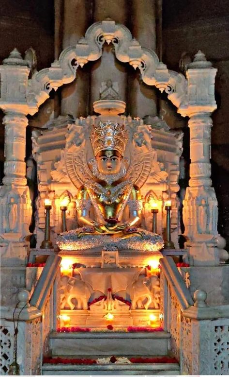 Girnar Jain Temple, Jainism Aesthetic, Palitana Jain Temple, Temple Wallpaper, Dubai Garden, Jain Temple, Pictures Of Shiva, Sanatan Dharma, God Pictures