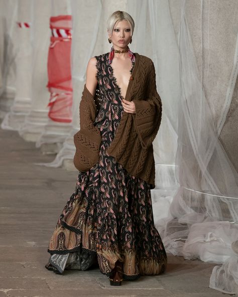 Fashion Show Design, Fall 2023 Ready To Wear, 2023 Ready To Wear, Mode Boho, Womenswear Fashion, Milano Fashion Week, Runway Collection, Fall 2023, Fashion Show Collection