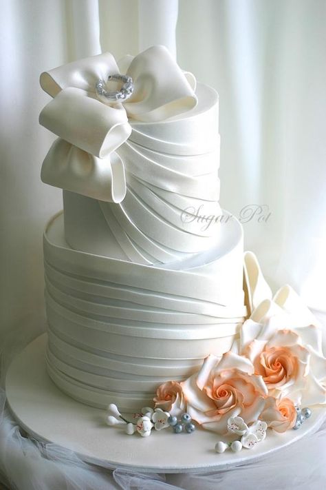 LOVE always PROTECTS, always TRUSTS, always HOPES and always PRESERVES. LOVE never FAILS.  - Cake by Priya Maclure The Wedding Cake, Amazing Wedding Cakes, White Wedding Cakes, White Wedding Cake, Elegant Cakes, Unique Cakes, Wedding Cake Inspiration, Special Cake, Beautiful Wedding Cakes