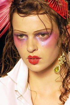 Runway Makeup Looks, Fashion Show Makeup, Pat Mcgrath Makeup, Avant Garde Makeup, Old Makeup, Runway Makeup, Creative Eye Makeup, Kids Makeup, Christian Dior Couture