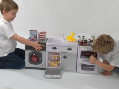 Amazon.com: Casdon Electronic Toy Stove: Toys & Games Tools And Toys, So Creative, Electronic Toys, Early Learning, Cotton Candy Machine, Pretend Play, Stove, Toys Games, Kids Toys