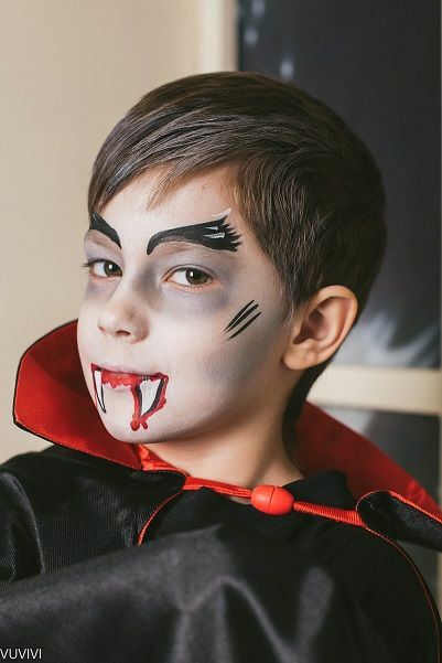 Boy Vampire Makeup, Kids Vampire Makeup, Boys Vampire Costume, Vampire Costume Kids, Vampire Costume Diy, Hairstyles Creative, Halloween Makeup For Kids, Vampire Kids, Halloween Costumes Kids Boys