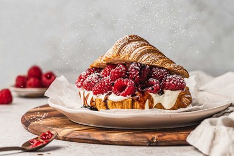 Raspberry Croissant Recipe, Berry Bliss Croissant Casserole, Sweet Croissants, Blackberry Croissant, Croissant With Strawberry, Croissant With Fruit, Croissant Sweet, Berries And Cream Croissant, Raspberry Croissant