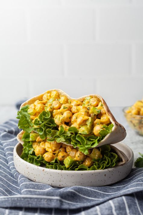 This simple curry chickpea salad is full of flavor and protein. It makes a great healthy lunch or an easy, dairy free side dish. Lemon Butter Cookies Recipe, Curry Chickpea Salad, Lemon Butter Cookies, Cookies Dairy Free, Alpha Gal, Dairy Free Dinner, One Pot Dinners, Chickpea Curry, Lemon Butter