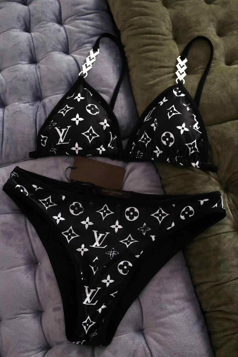 Lv Swimsuit, Luxury Swimsuits, Designer Bikinis, Dubai Shopping, Trendy Swimsuits, Swimsuits Outfits, Cute Lingerie, Cute Bathing Suits, Fame Dr