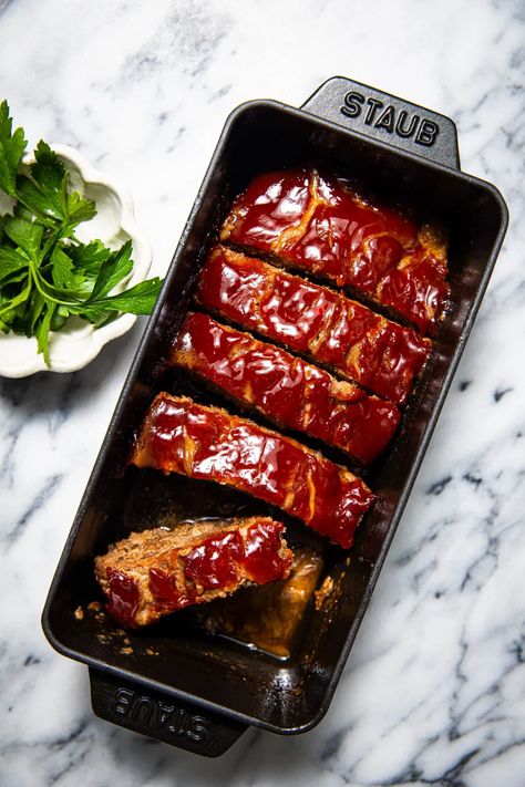 There’s no boring meatloaf here with this perfect classic meatloaf recipe. Deliciously moist and extra flavorful meatloaf with the most mouthwatering glaze. Easy, simple, and great for weeknights. This easy dinner recipe is freezer-friendly and ideal for meal planning and make-ahead. Your family won't believe how good this meatloaf is! #sponsoredpost #Meyenberg #groundbeefrecipes #groundturkey #groundchicken Perfect Meatloaf, How To Make Meatloaf, Classic Meatloaf Recipe, Classic Meatloaf, Easy Dinner Recipe, Meatloaf Recipe, Dinner Recipes Easy Quick, Creamed Spinach, Meatloaf Recipes