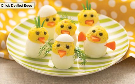 Cute chick deviled eggs for Easter Cute Deviled Eggs, Chick Deviled Eggs, Chick Deviled Eggs Recipe, Deviled Eggs With Relish, Recipes Jamaican, Eggs Deviled, Spicy Deviled Eggs, Southern Deviled Eggs, Tastefully Simple Recipes