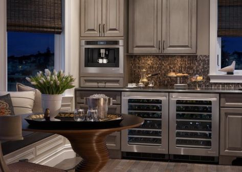 Jenn Air Appliances, Built In Coffee Maker, Coffee Container, Kitchen Appliances Luxury, Beverage Center, Modern Appliances, Water Reservoir, Atlanta Homes, Luxury Kitchen Design