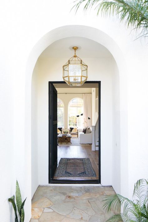 BECKI OWENS- Pendant Light Roundup today the blog! Quickly update your space with a new statement light. We’re sharing a few of our favorites. Entryway Decorating, Becki Owens, Foyer Decorating, Coastal Living Rooms, Amber Interiors, Front Entrances, Entrance Decor, Home Modern, Living Dining