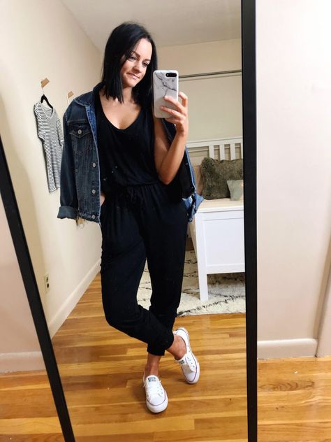 Jumpsuit Jean Jacket Outfit, Jumpsuit With Converse, Jogger Jumpsuit Outfit, Black Jumpsuit Casual, Jumpsuit Casual Outfit, Leopard Sneakers Outfit, Chambray Shirt Outfits, Jumpsuit Jean, Jean Jacket Outfit