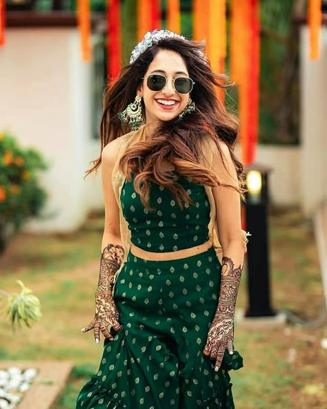 Mehandi Dresses Mehndi Outfit For Bride, Outfit For Mehendi Function, Mehandi Function Dresses, Mehandi Dresses Mehndi Outfit, Mehndi Function Dresses, Mehendi Outfits For Bride, Mehndi Dress For Bride, Mehandi Dress, Mehandi Outfits