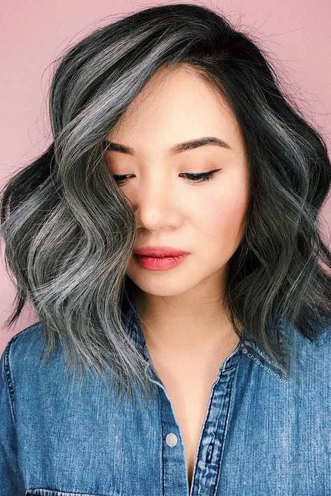 Side Parted Wavy Shoulder Length Hairstyle  #asianhairstyles #hairstyles #lobhairstyle #wavyhair ❤️ Looking for the latest Asian hairstyles? Dive in our gallery to see easy and trendy ideas: long layered hairstyles, short styles with bangs, colorful medium ideas, and braid updo are waiting for you! ❤️ See more: https://lovehairstyles.com/modern-asian-hairstyles/ #lovehairstyles #hair #hairstyles #haircuts Asian Hairstyles Women, Grey Ombre Hair, Gray Balayage, Hair Color Asian, Short Hair Highlights, Gray Hair Highlights, Ombré Hair, Grey Hair Color, Ombre Hair Color