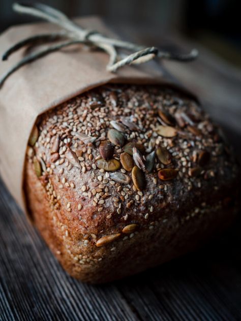 Multigrain Bread Recipe, Bread Photography, Multi Grain Bread, Yeast Recipes, Wheat Bread Recipe, Artisan Breads, Baking Stuff, Homemade Breads, Grain Bread