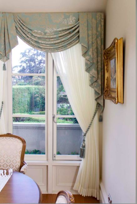 Classic Curtains French, Hamptons Interior, Hamptons Furniture, Beautiful Blinds, Classic Curtains, Wrought Iron Lights, French Interior Design, Custom Made Curtains, Elegant Curtains