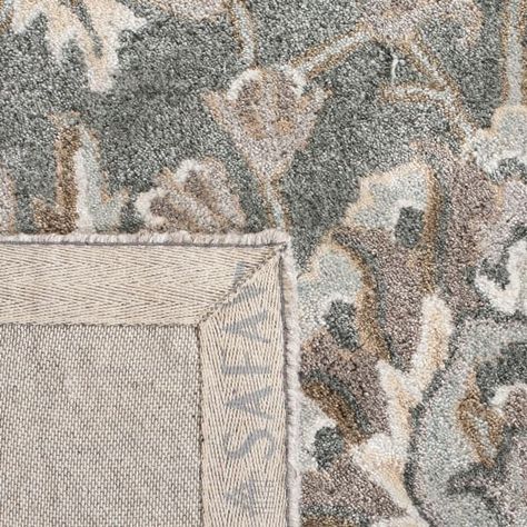 SAFAVIEH Handmade Bella Faith Modern Floral Wool Rug - On Sale - Bed Bath & Beyond - 11744903 Farmhouse Rugs Living Room, Botanical Vintage, Home Goods Decor, Vintage Area Rug, Farmhouse Rugs, Master Bedrooms Decor, Green Area Rugs, Vintage Area Rugs, Modern Floral