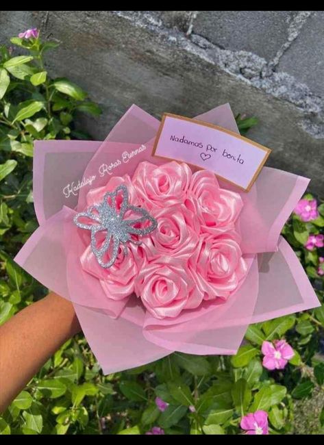 Pink Ribbon Flower Bouquet, 6 Roses Bouquet, Small Ribbon Bouquet, Forever Ramo, Small Eternal Rose Bouquet, Pink Eternal Rose Bouquet, Eternal Ramo, Ribbon Ramos Ideas, Pink Ribbon Bouquet