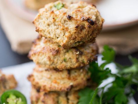 Cheddar Jalapeño Drop Biscuits ~ Kodiak Cakes Oatmeal Cookies Protein, Kodiak Cake Recipes, Garlic For Health, Breakfast Oatmeal Cookies, Drop Biscuit Recipe, Cheddar Drop Biscuits, Kodiak Recipes, Kodiak Cakes Recipe, Lemon Breakfast