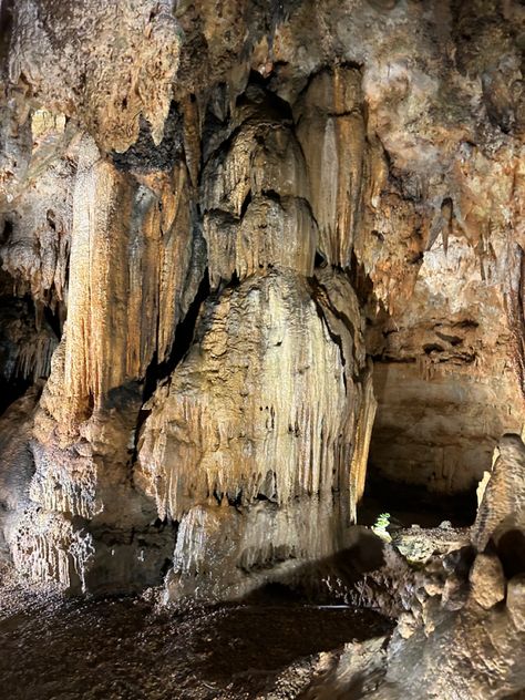 Luray Caverns, Road Trip, Ghost