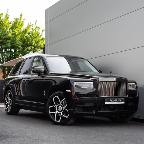 Romans International on Instagram: “Friday Night Stock Drop and tonight we’ve got a full football team - 11 new arrivals! Rolls Royce Cullinan 2021/71 1,634m £374,950…” Rolls Royce Suv, Tmax Yamaha, Rolls Royce Cullinan, Perfume Organization, Car Collection, Royce, Rolls Royce, Friday Night, Football Team