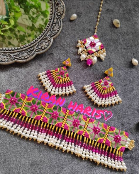 Mirror Jewellery For Haldi, Mirror Work Jewellery Diy Jewelry, Mirror Work Jwellary, Haldi Jwellery Ideas, Mirror Jewelry Indian, Mirror Work Earrings Handmade, Mirror Work Necklace For Navratri, Indian Handmade Jewelry, Mirror Work Jewellery Set