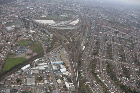 Britain’s ‘most challenging’ railway junction could be replaced as part of plans https://www.railadvent.co.uk/2020/08/britains-most-challenging-railway-junction-could-be-replaced-as-part-of-plans.html Southern Railways, Southern Region, South London, Local Businesses, Brighton, City Photo, Passenger, To Start, Australia