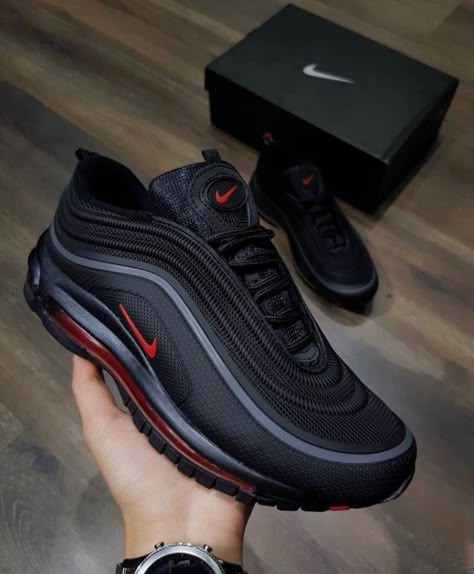 Air max 97 Nike Trainer, Nike Air Shoes, Fresh Shoes, Hype Shoes, Nike Air Max 97, Sneakers Men Fashion, Air Max 1, Running Shoes For Men, Paracord