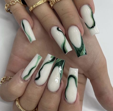 Easter Nail, Green Nail Art, Edgy Nails, Green Nail, Classy Acrylic Nails, Bling Acrylic Nails, Acrylic Nails Coffin Short, Luxury Nails, Minimalist Nails