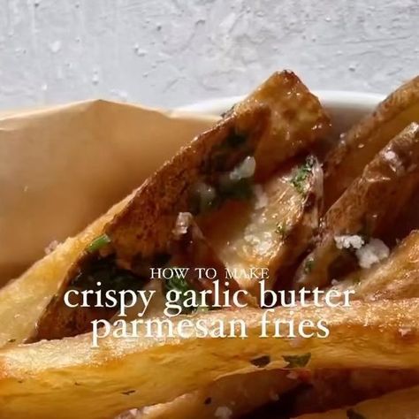 Parmesan Fries, Crispy Garlic, Water Drain, Corn Flour, Frying Oil, Fresh Garlic, Garlic Butter, Parmesan Cheese, Potato Recipes